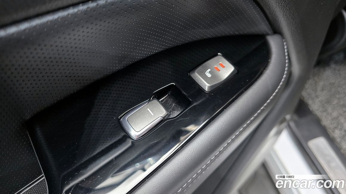 KG_Mobility_Ssangyong Rexton 2019