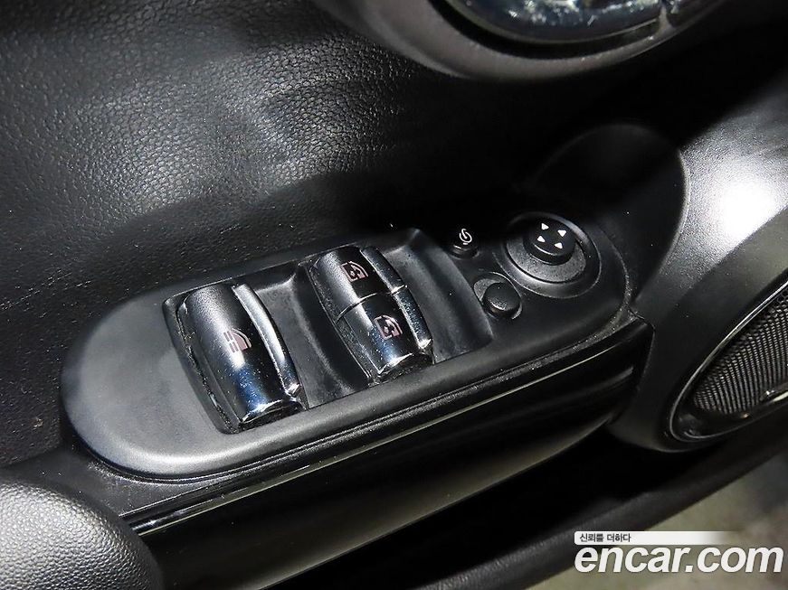 Mini Cooper Convertible 2016