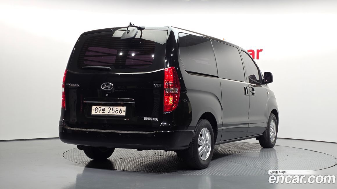 Hyundai Starex 2021