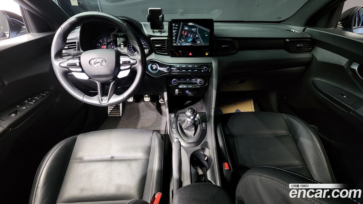 Hyundai Veloster 2022