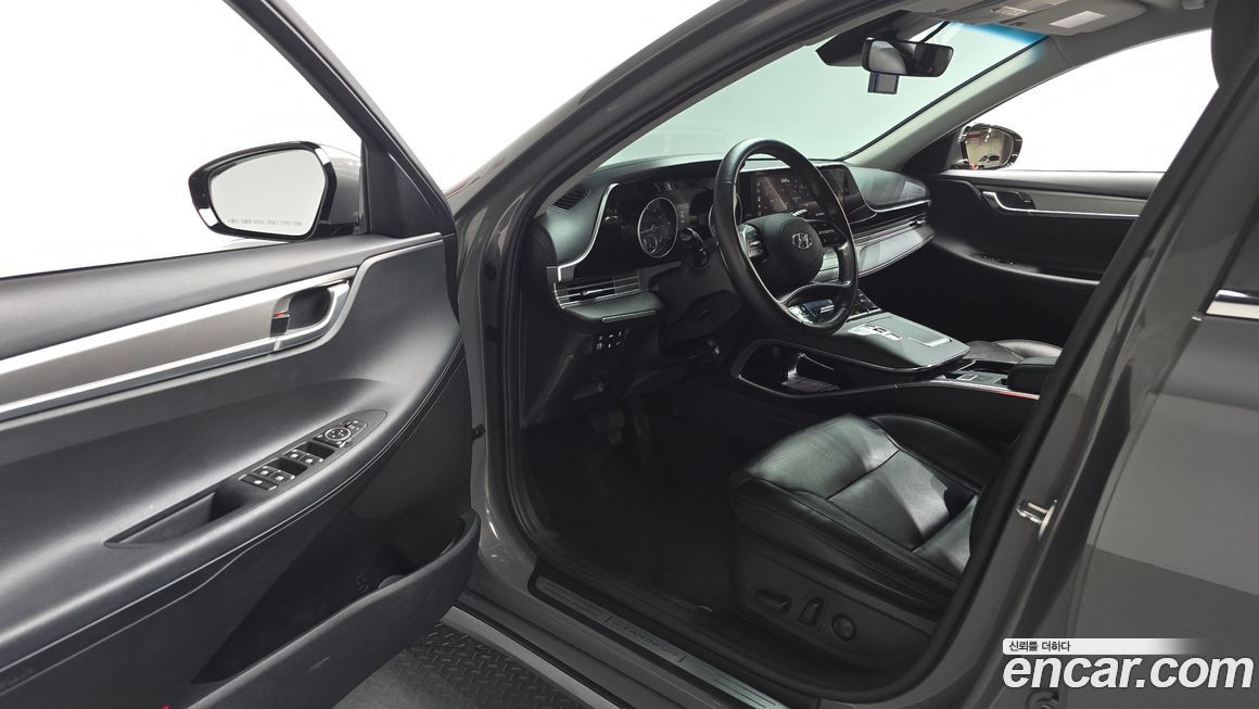 Hyundai Grandeur 2020