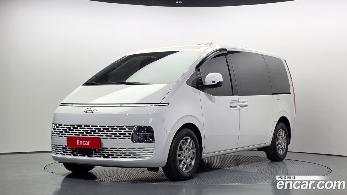 Hyundai Staria 2024