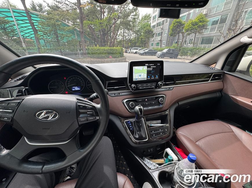 Hyundai Starex 2021