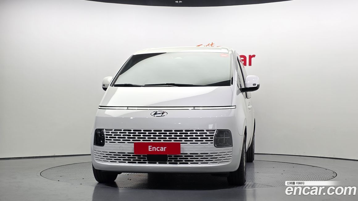 Hyundai Staria 2024
