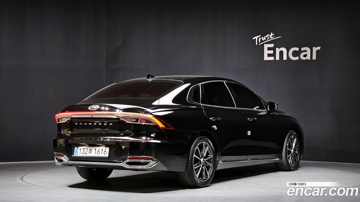 Hyundai Grandeur 2022