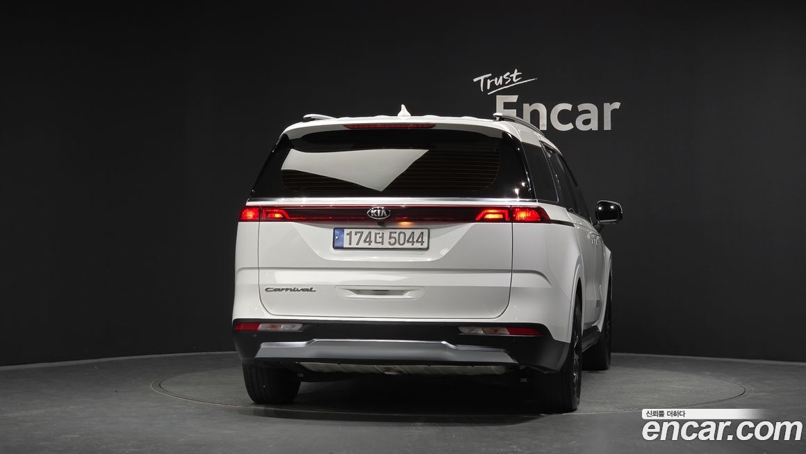 Kia Canival 2021