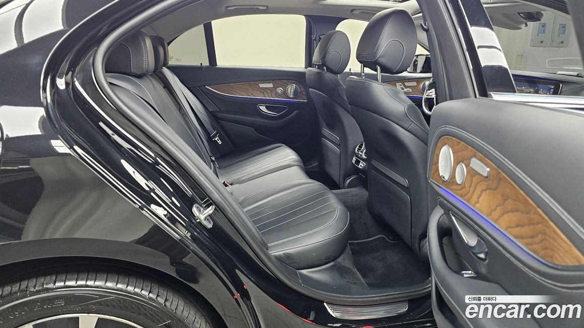 Mercedes-Benz E-Class 2020