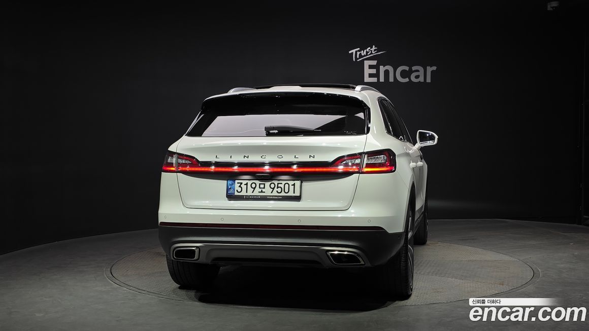 Lincoln Nautilus 2022