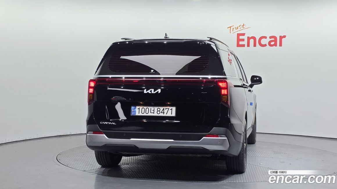 Kia Canival 2025