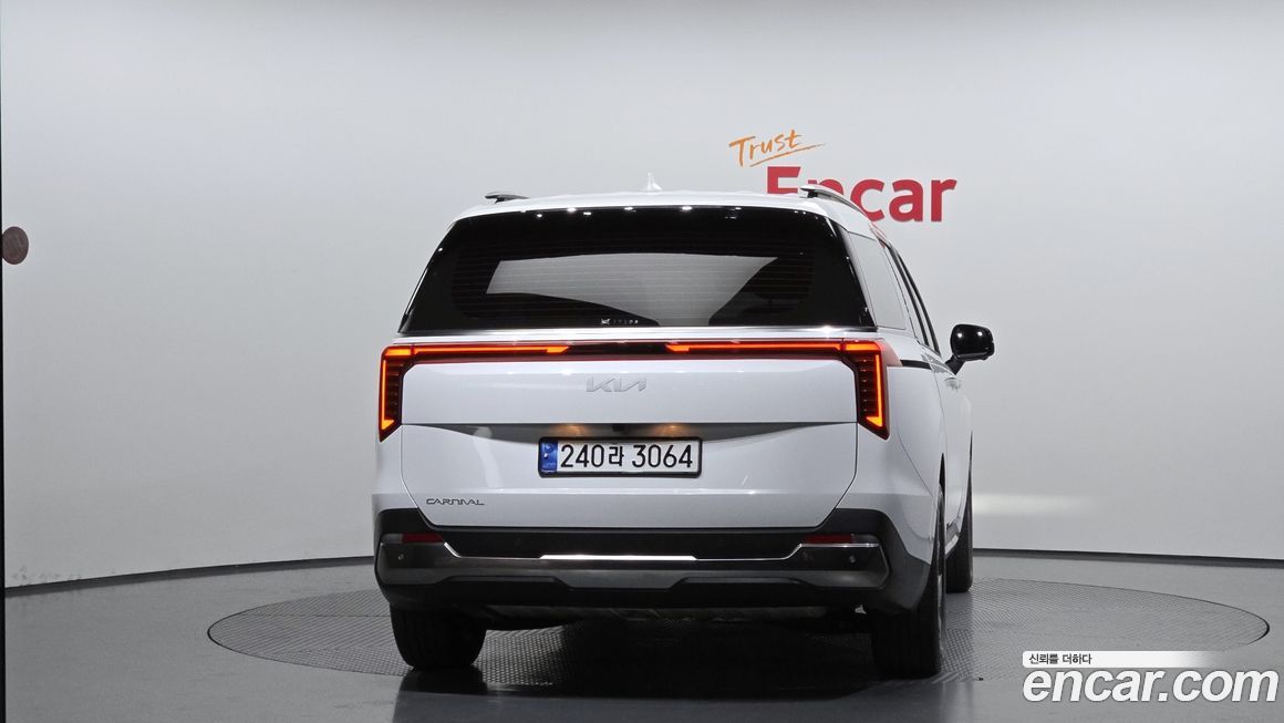 Kia Canival 2025