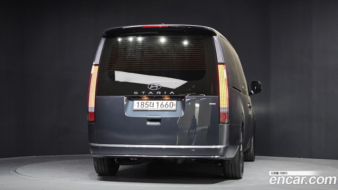 Hyundai Staria 2025