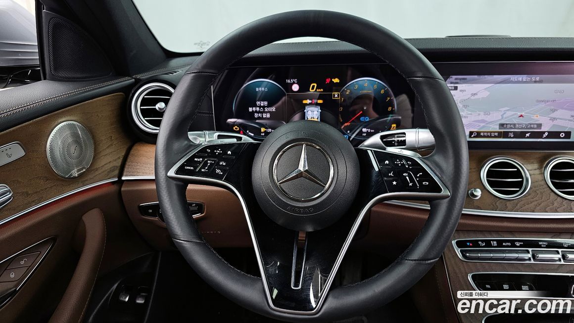 Mercedes-Benz E-Class 2021