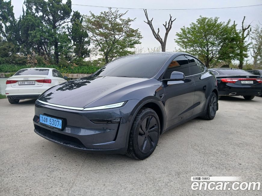Tesla Model Y 2026