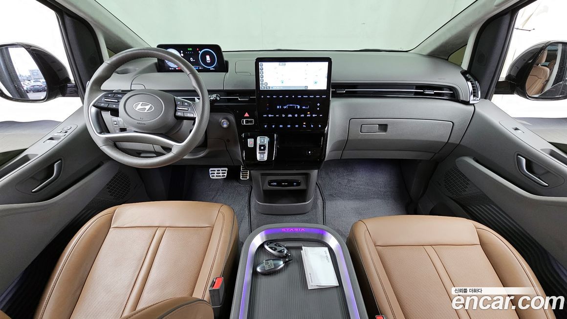 Hyundai Staria 2025