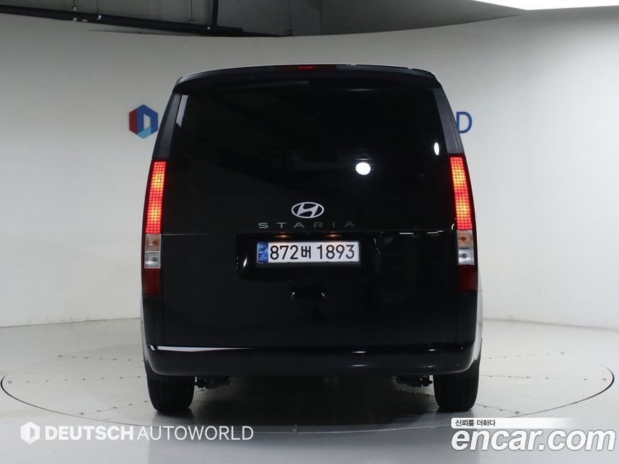 Hyundai Staria 2025