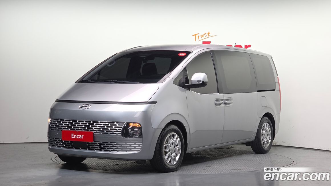 Hyundai Staria 2022
