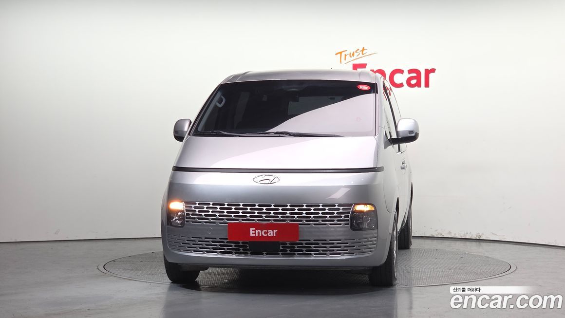 Hyundai Staria 2022