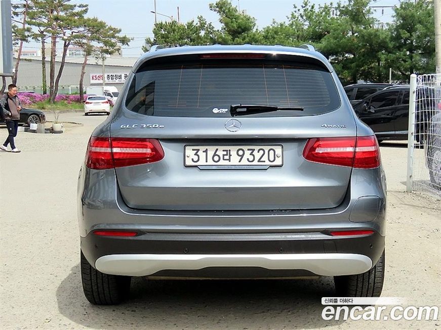 Mercedes-Benz GLC-Class 2019