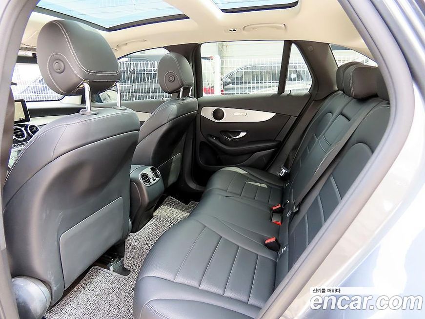 Mercedes-Benz GLC-Class 2019