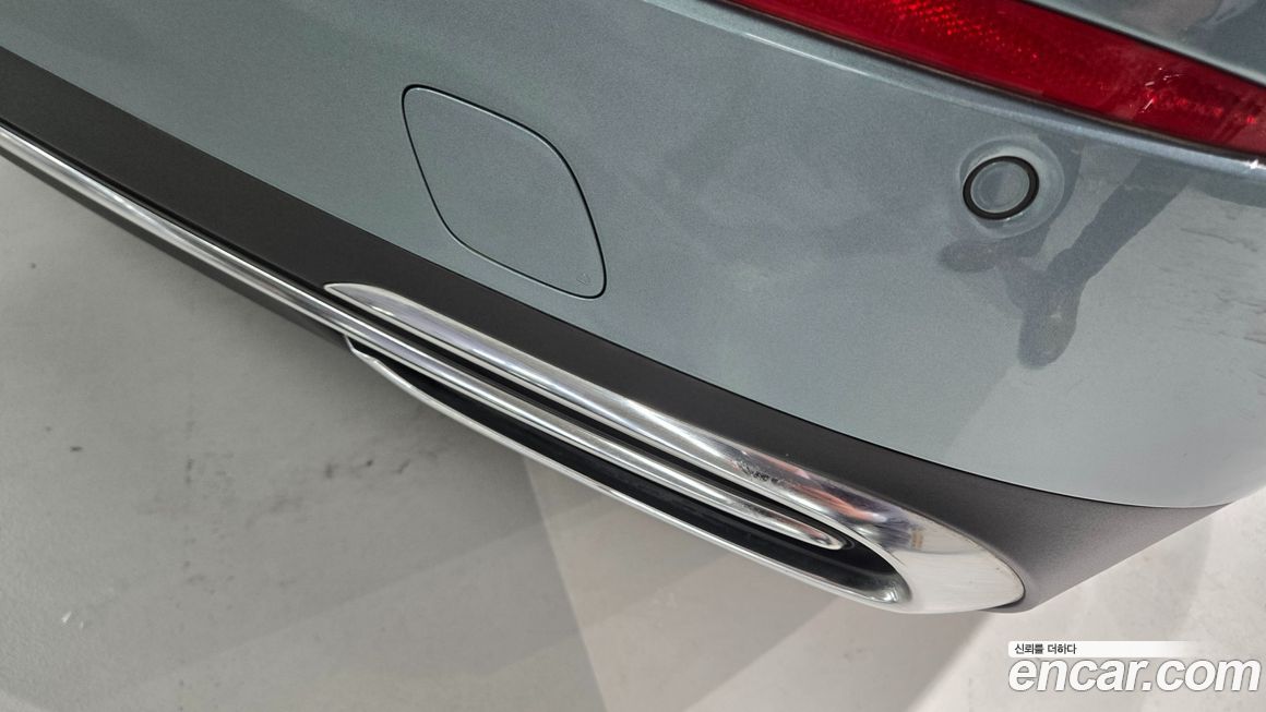 Mercedes-Benz E-Class 2025
