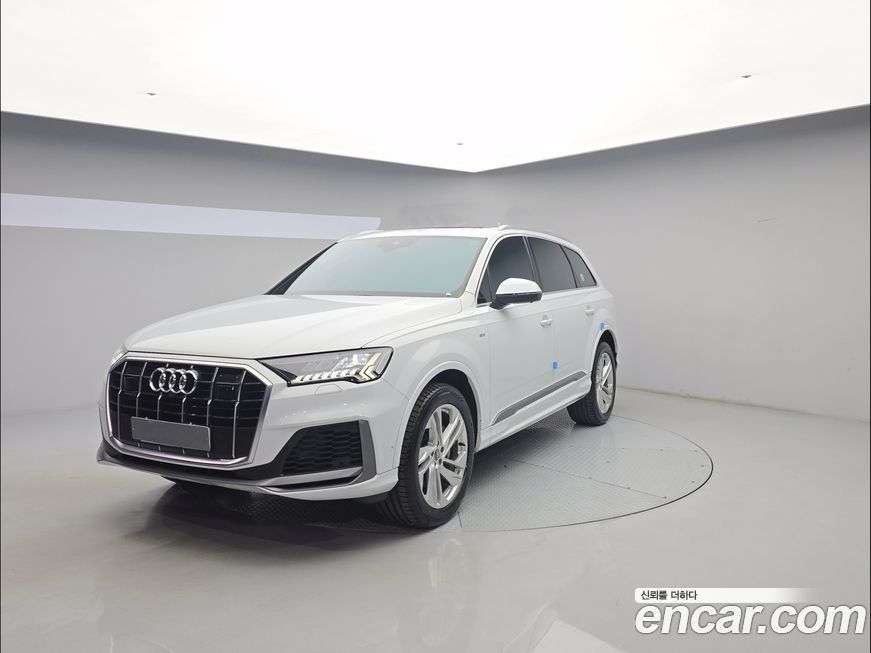 Audi Q7 2021