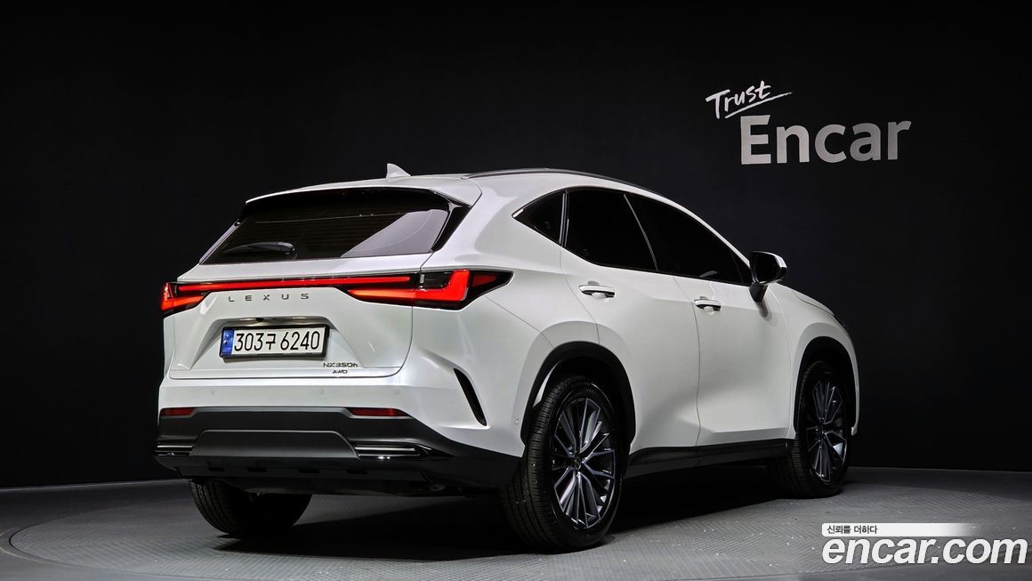 Lexus NX 2025