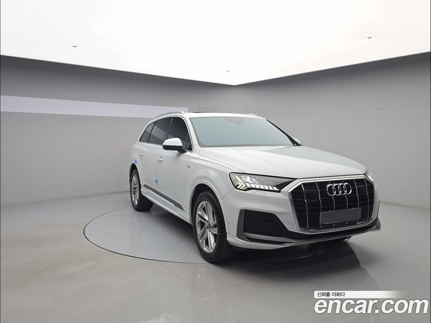 Audi Q7 2021