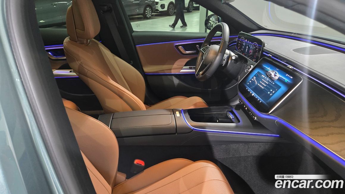 Mercedes-Benz E-Class 2025