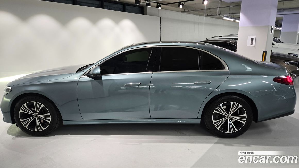 Mercedes-Benz E-Class 2025