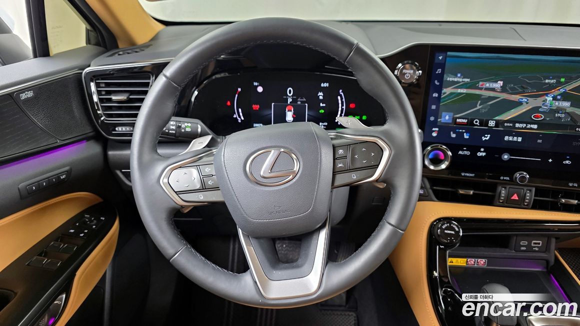 Lexus NX 2025