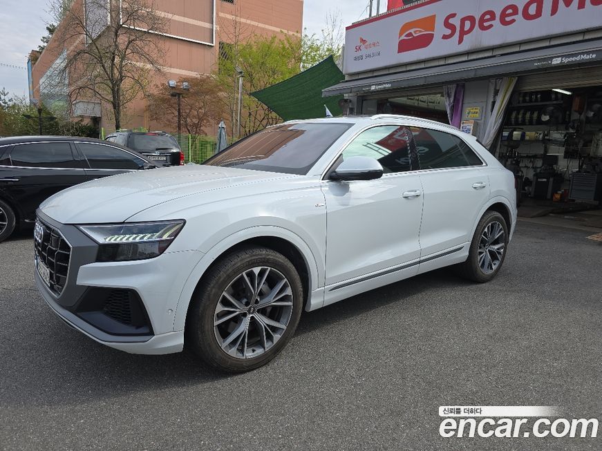 Audi Q8 2021