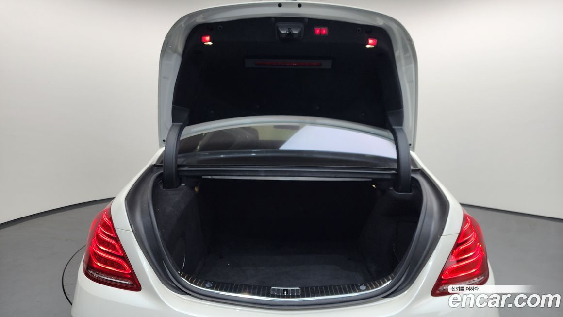 Mercedes-Benz S-Class 2015