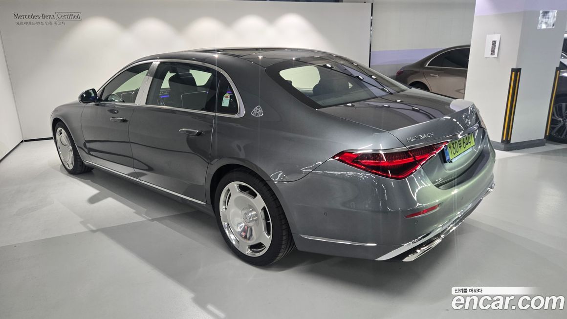 Mercedes-Benz S-Class 2025