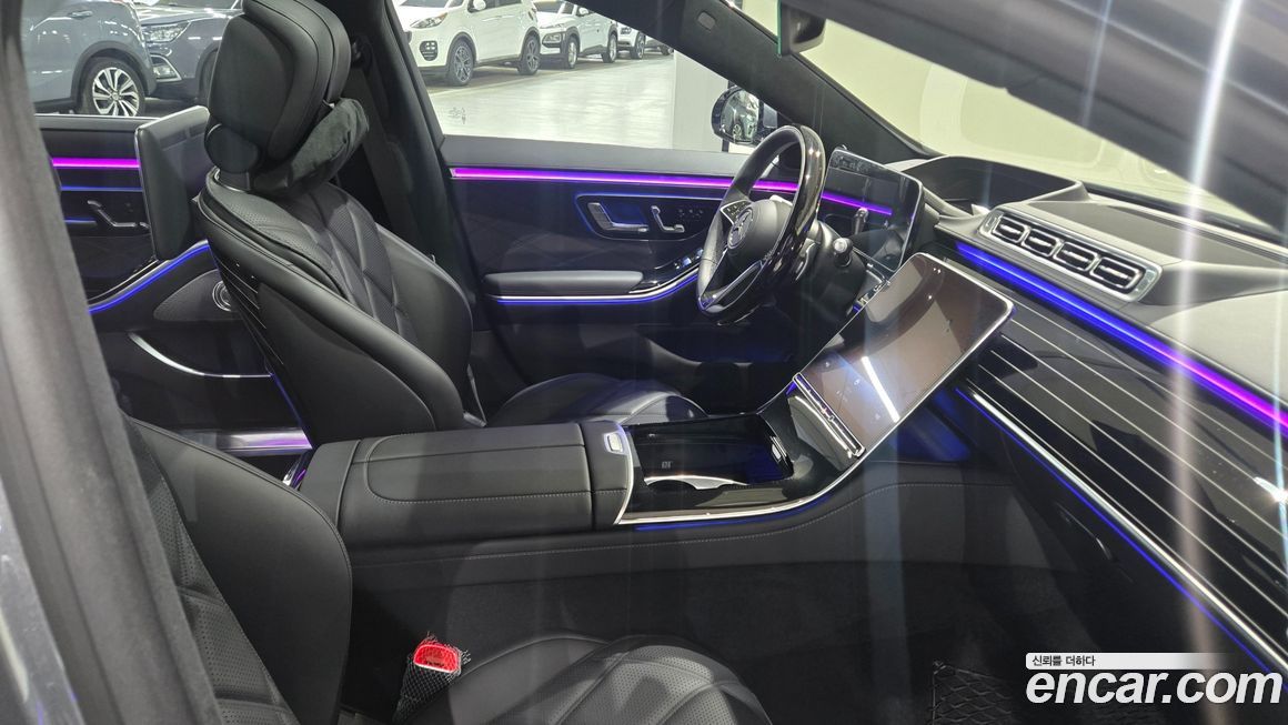 Mercedes-Benz S-Class 2025