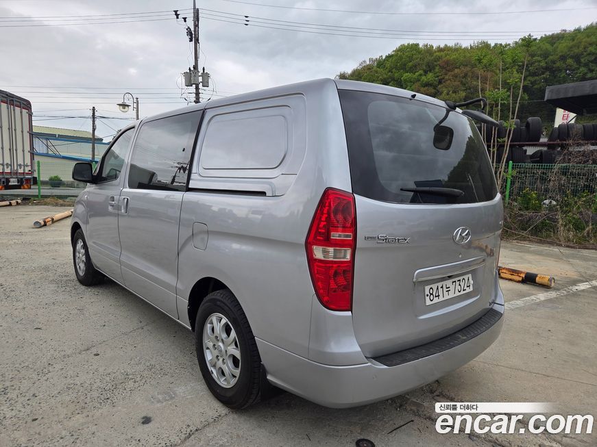 Hyundai Starex 2013