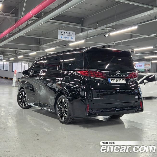 Toyota Alphard 2025