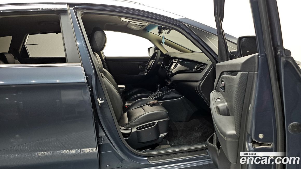 Kia Carens 2015