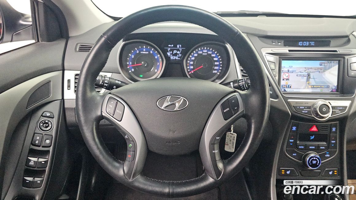 Hyundai AVANTE 2016