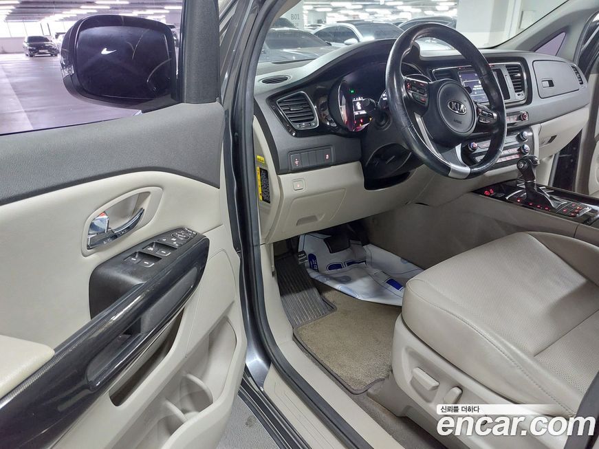 Kia Canival 2016