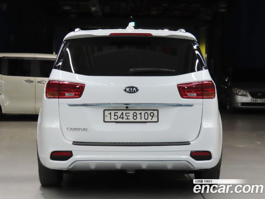 Kia Canival 2019