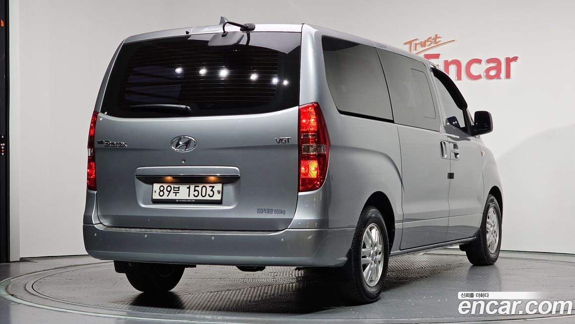 Hyundai Starex 2019
