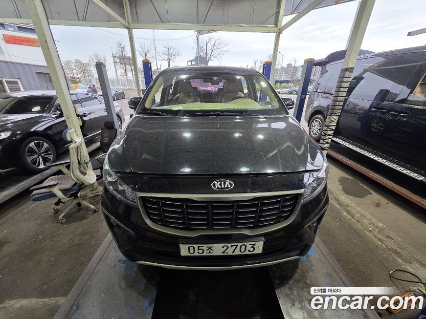 Kia Canival 2019
