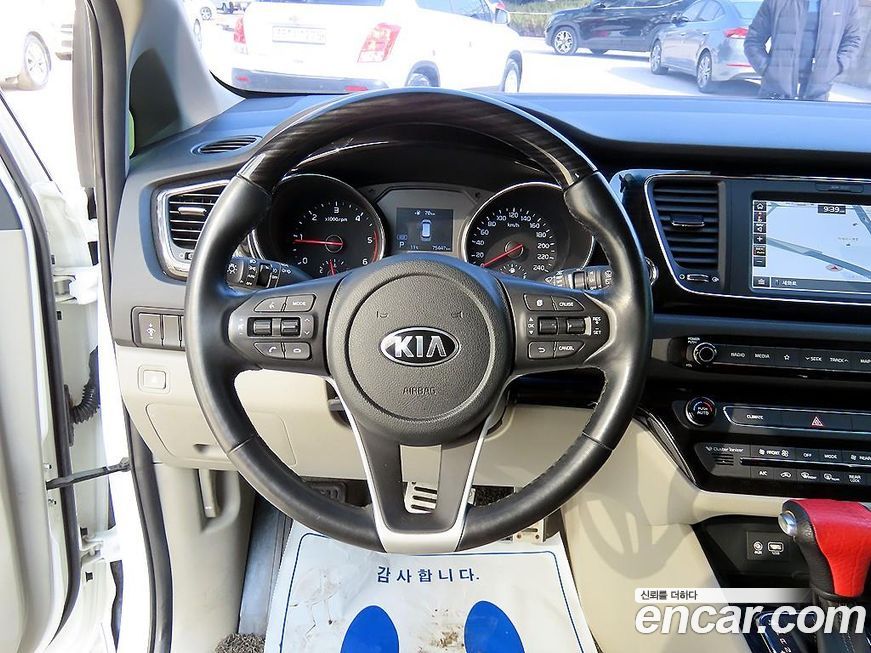 Kia Canival 2019