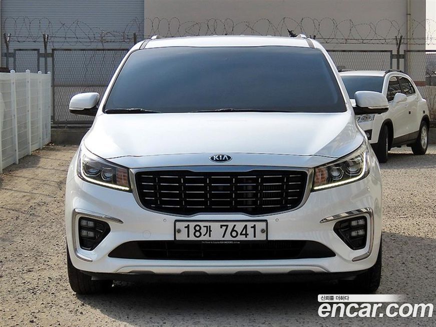 Kia Canival 2019