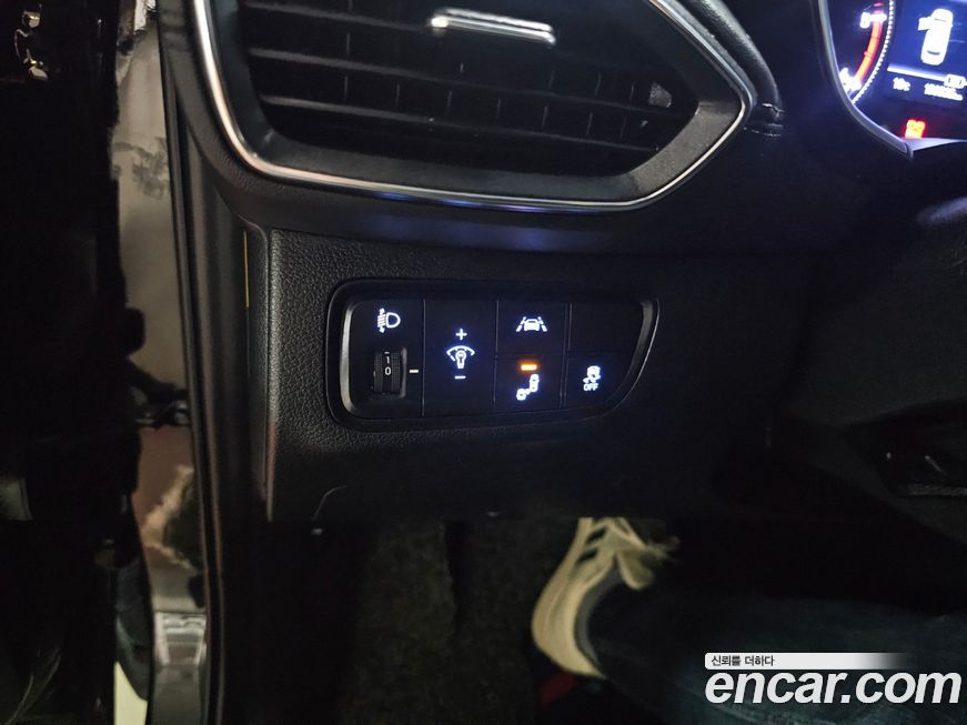 Hyundai Santafe 2020