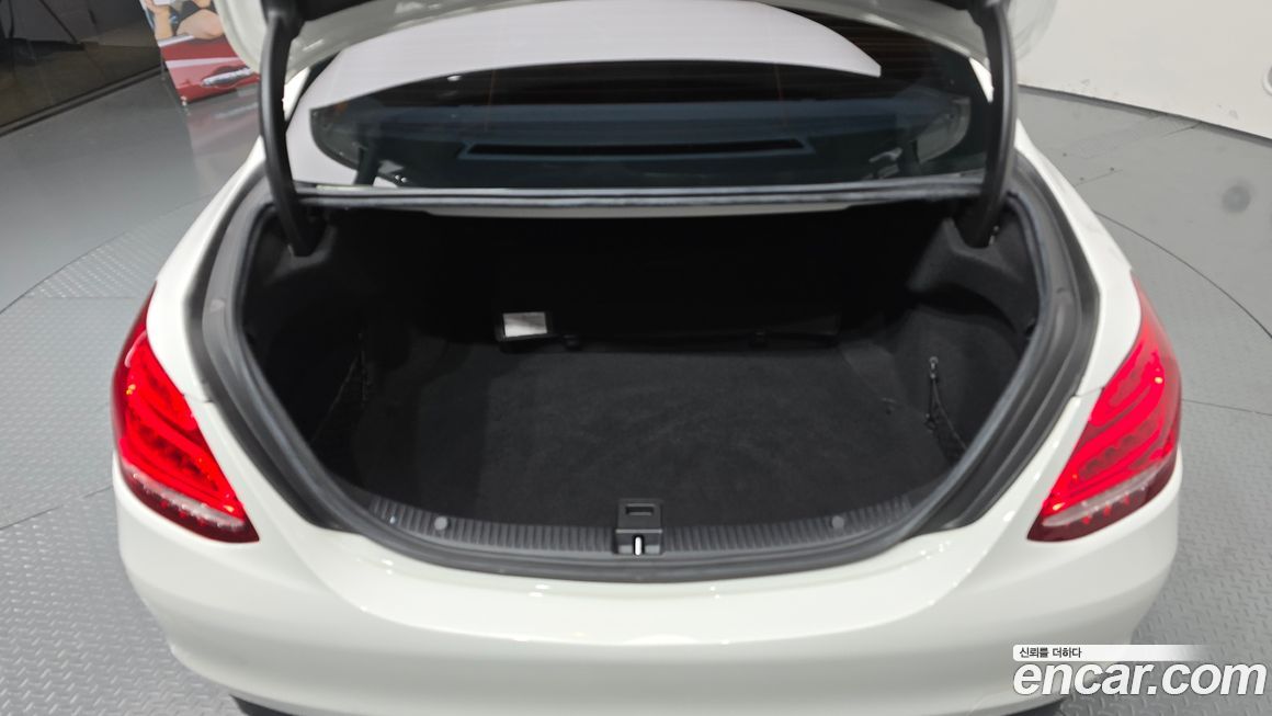 Mercedes-Benz C-Class 2016