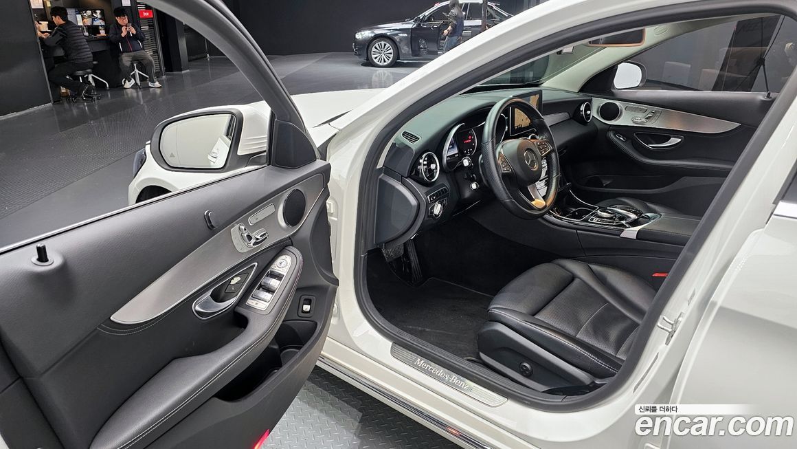Mercedes-Benz C-Class 2016