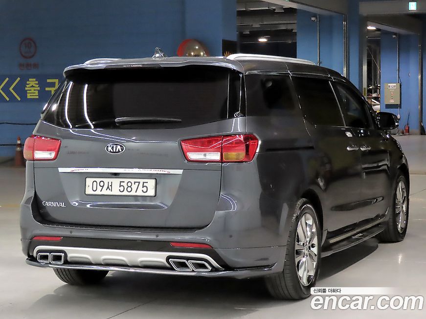 Kia Canival 2018