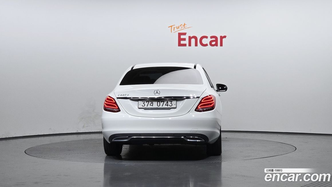 Mercedes-Benz C-Class 2016