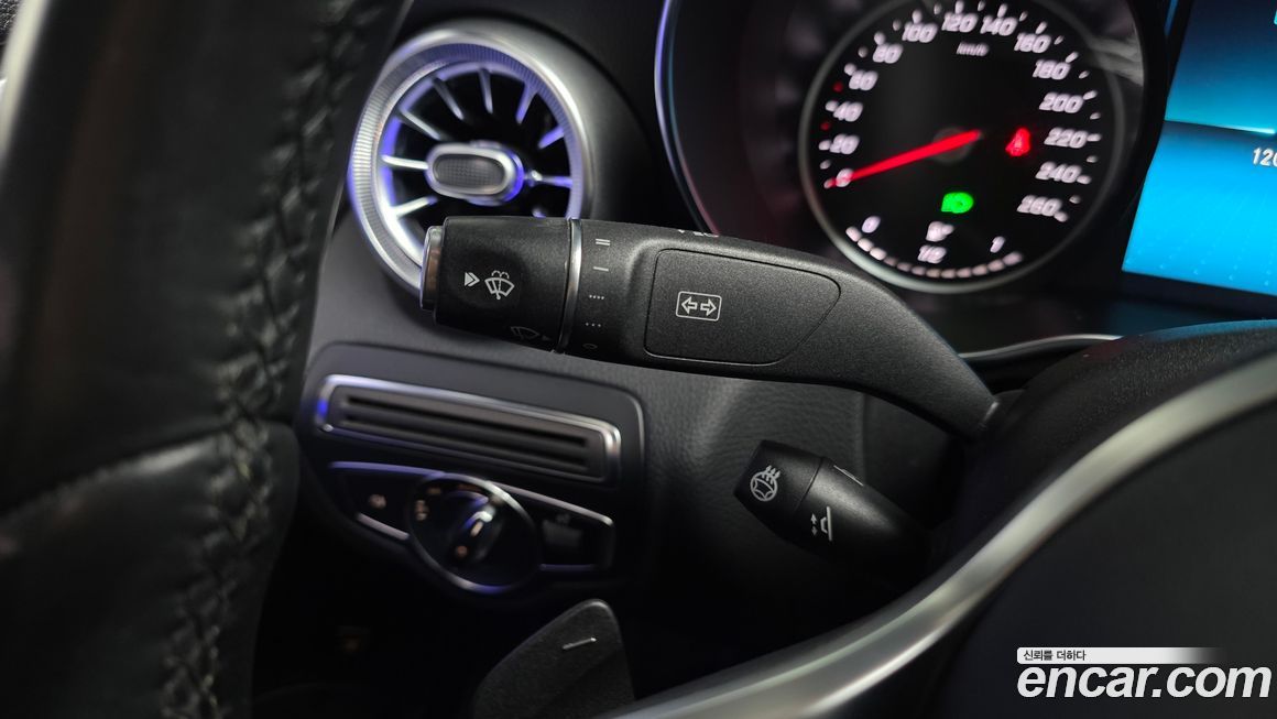 Mercedes-Benz C-Class 2019